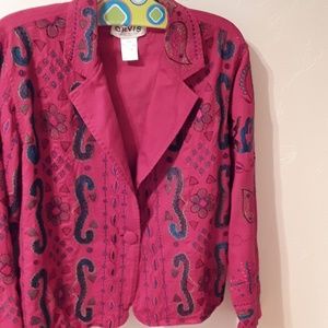 Red embroiderd lined, one button blazer